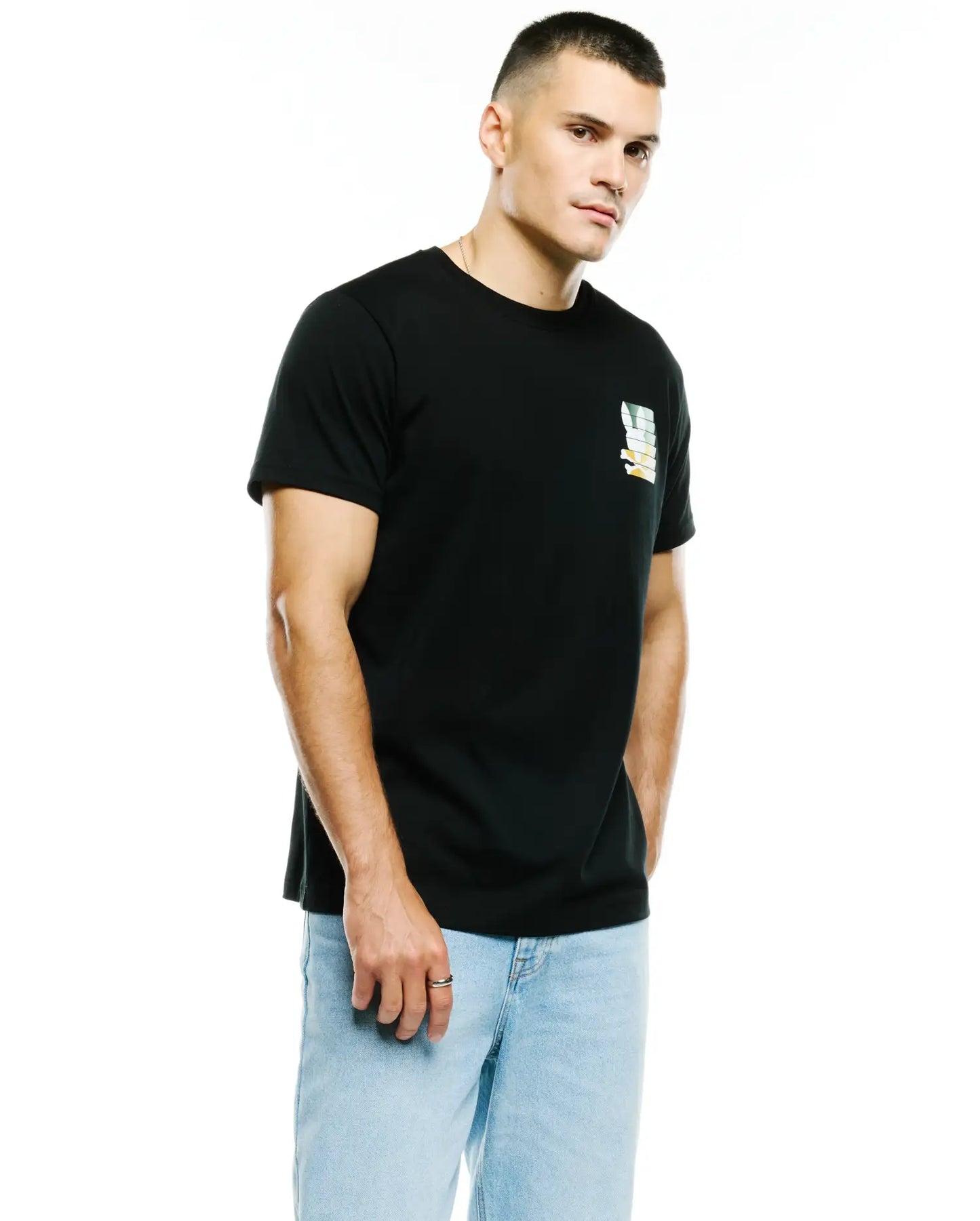 MENS CYPRIAN BACK GRAPHIC TEE - MT0200671