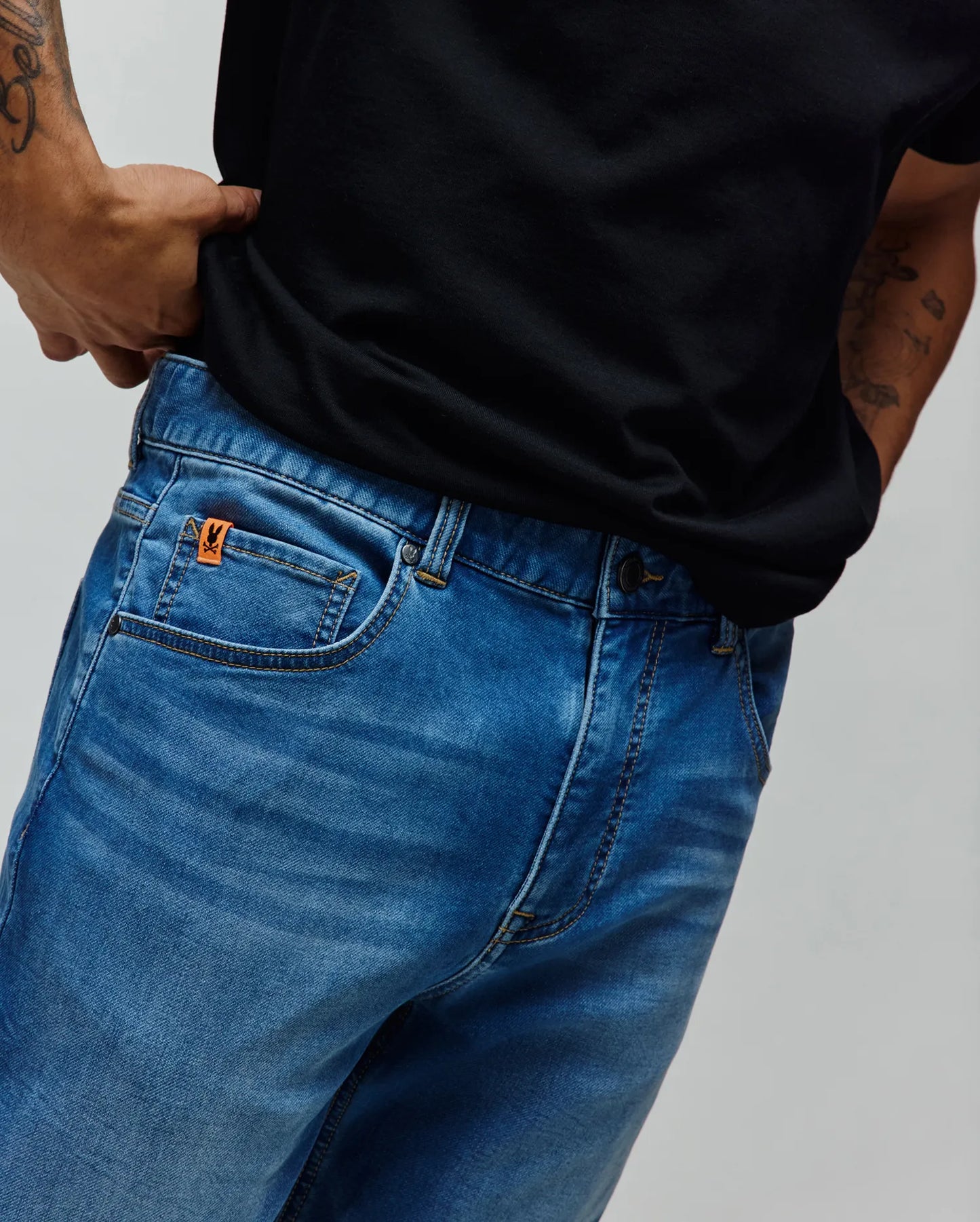 MENS ACE KNIT STRAIGHT LEG DENIM PANT 32 L - MB0600034